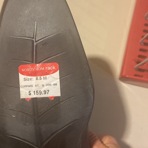 Never worn Bruno Magli leather shoes color brown. Size 8.5 - Picture 2 of 3